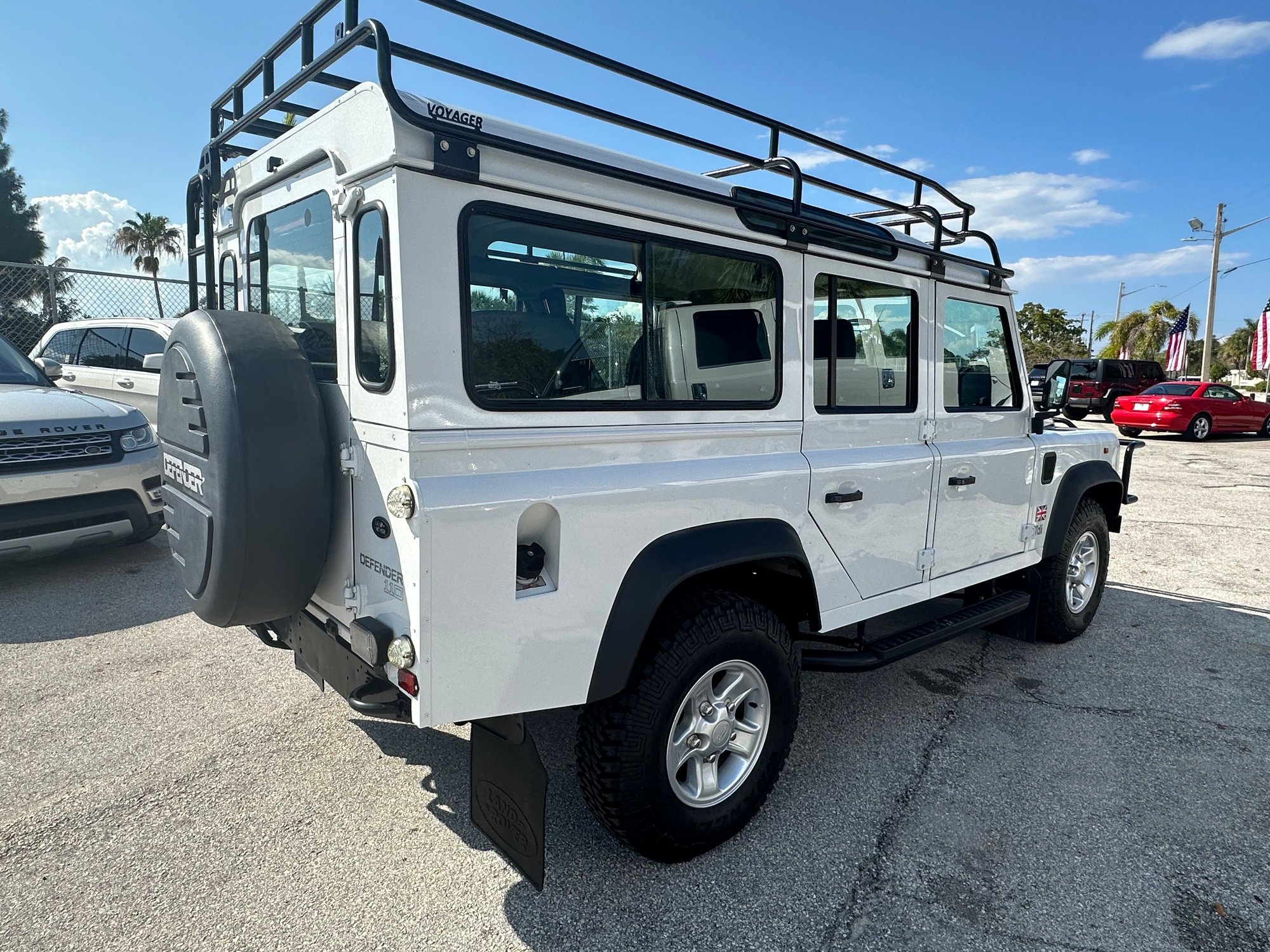 1995 Land Rover Defender 90 - 1995 land rover defender 110 - Used - VIN SALLDHM68MA968960 - 151,788 Miles - 4 cyl - 4WD - Manual - Wagon - White - Delray Beach, FL 33483, United States