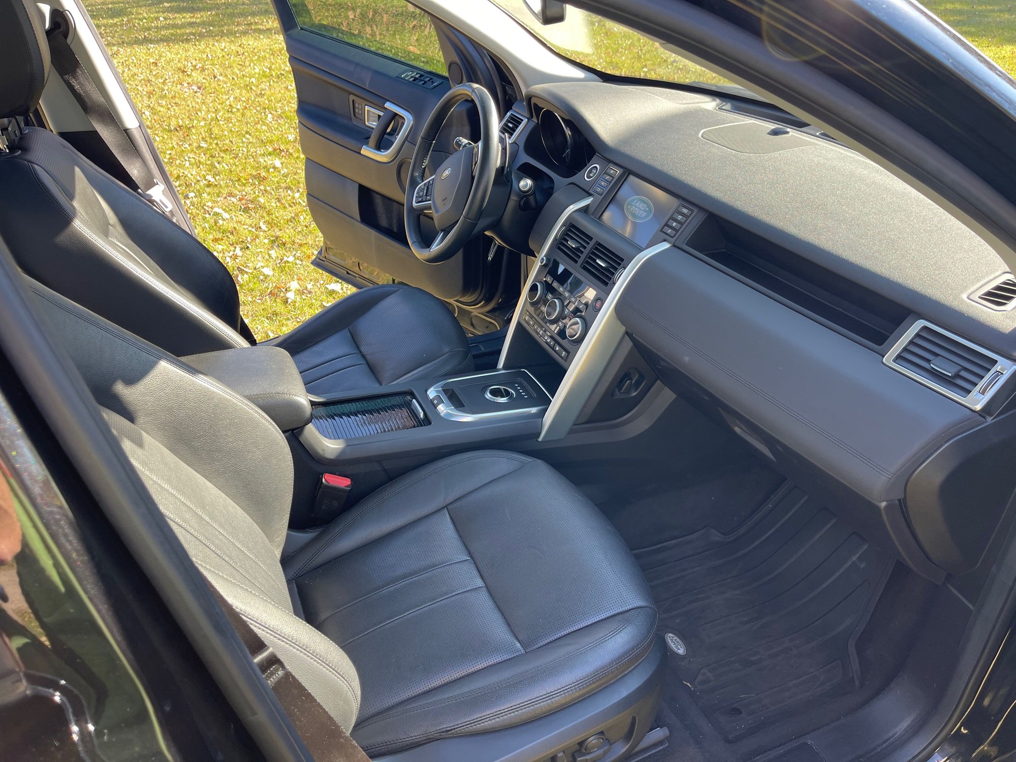 2019 Land Rover Discovery Sport - 2019 LandRover Discovery Sport HSE - Unlimited Milage Factory Warranty until 5/2024 - Used - VIN SALCR2FX1KH787220 - 60,700 Miles - 4 cyl - 4WD - Automatic - SUV - Black - Eau Claire, WI 54703, United States