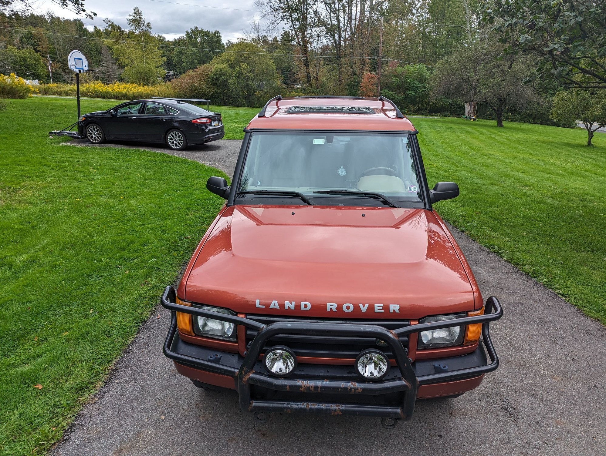 2000 Land Rover Discovery - 2000 Discovery 2, Kinversand Red, make offer - Used - VIN SALTY1242YA240841 - 191,000 Miles - 8 cyl - 4WD - Automatic - SUV - Orange - Lake Ariel, PA 18436, United States