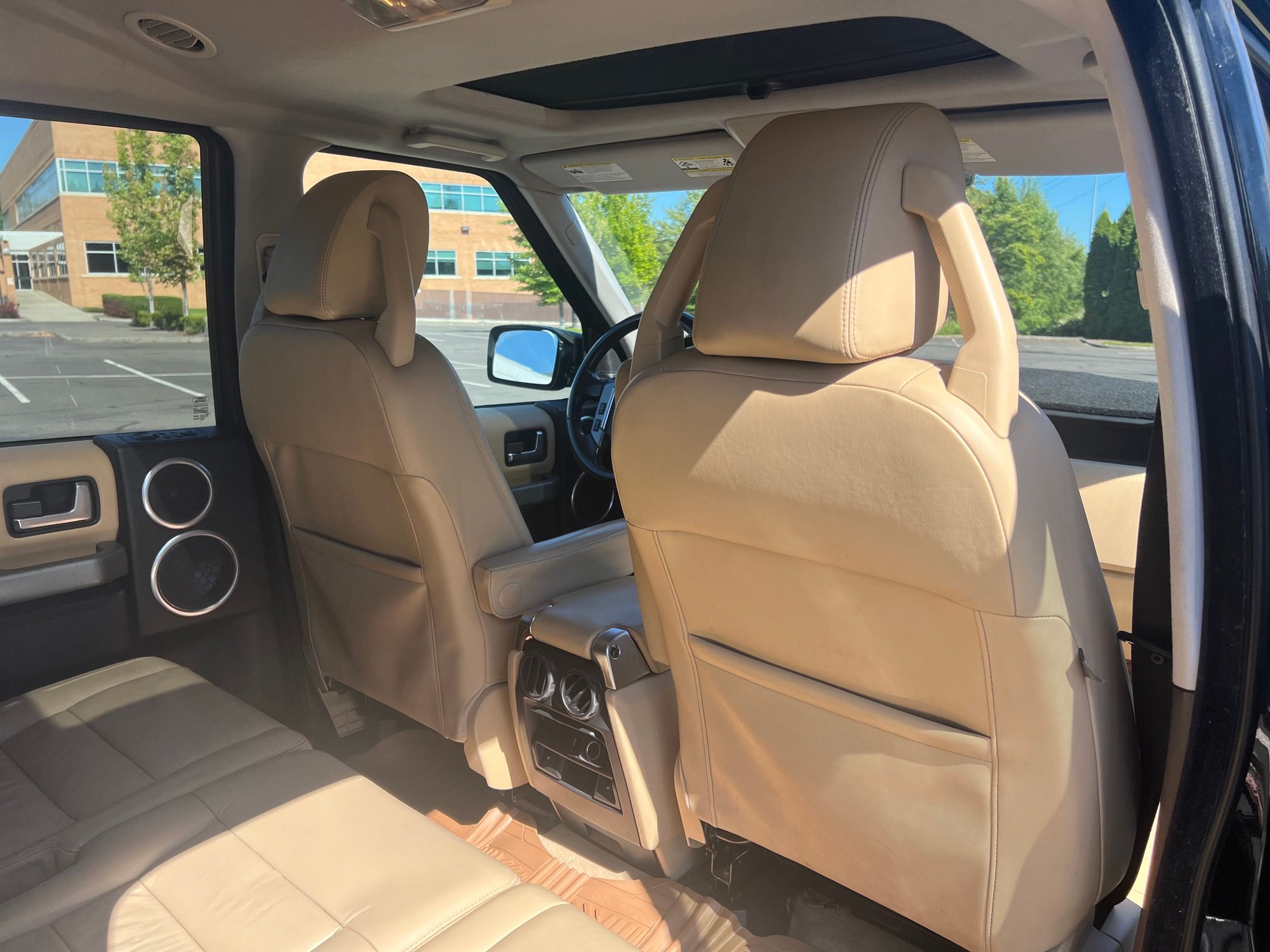 2008 Land Rover LR3 - 2008 Land Rover LR3 HSE (Portland Oregon) - Used - VIN SALAG25438A477088 - 174,311 Miles - 8 cyl - 4WD - Automatic - SUV - Black - Portland, OR 97229, United States