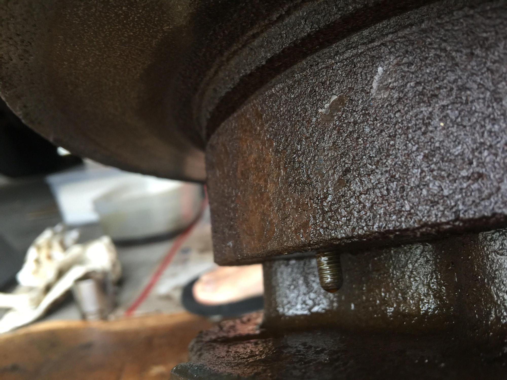 Can't remove stuck ABS reluctor/sensor ring from brake disc Land