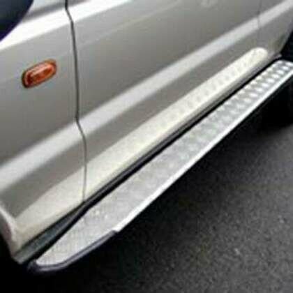 Exterior Body Parts - ARB Protective Side Steps - New or Used - 1999 to 2004 Land Rover Discovery - Boston, MA 02155, United States