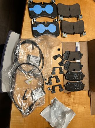 Parts arrived yesterday. Pads, wear sensors and some hardware. 
