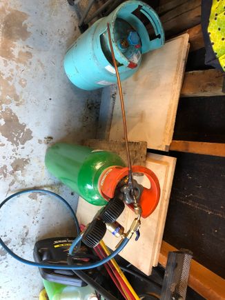 Nitrogen tank with my 1/4 copper line 
