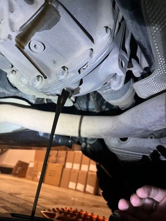 Sludgy black diff oil 