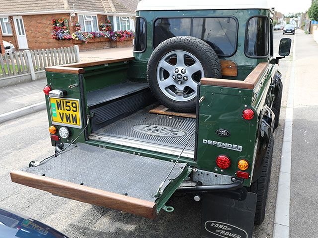 2000 Land Rover Discovery - Landrover Defender 90 TD5 - for sale - Used - VIN SALLDVA87YA192572 - 150,000 Miles - 4 cyl - 4WD - Manual - Truck - Whitstable CT5 4H, United Kingdom