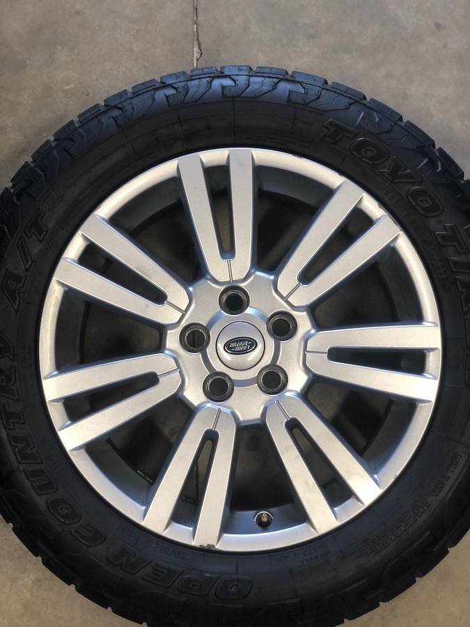 Wheels and Tires/Axles - LR4 stock rims & Toyo AT tires - Used - All Years Land Rover LR4 - Eagle, ID 83616, United States