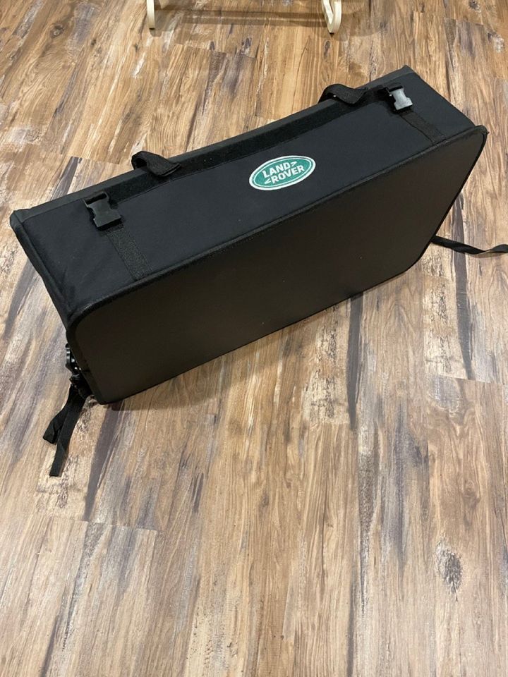 Interior/Upholstery - Land Rover OEM Collapsible Organizer - EEA500050PVJ - Used - 2020 to 2026 Land Rover Defender 110 - Chicago, IL 60045, United States