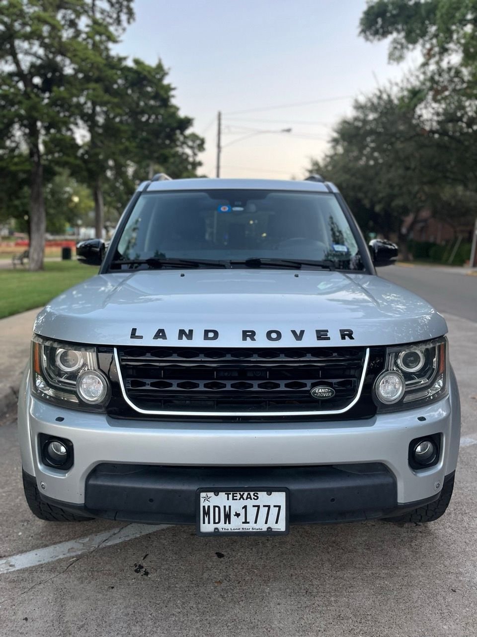 2016 Land Rover LR4 - 2016 Land Rover LR4 HSE - Used - VIN SALAG2V6XGA824173 - 6 cyl - 4WD - Automatic - SUV - Silver - Dallas, TX 75214, United States