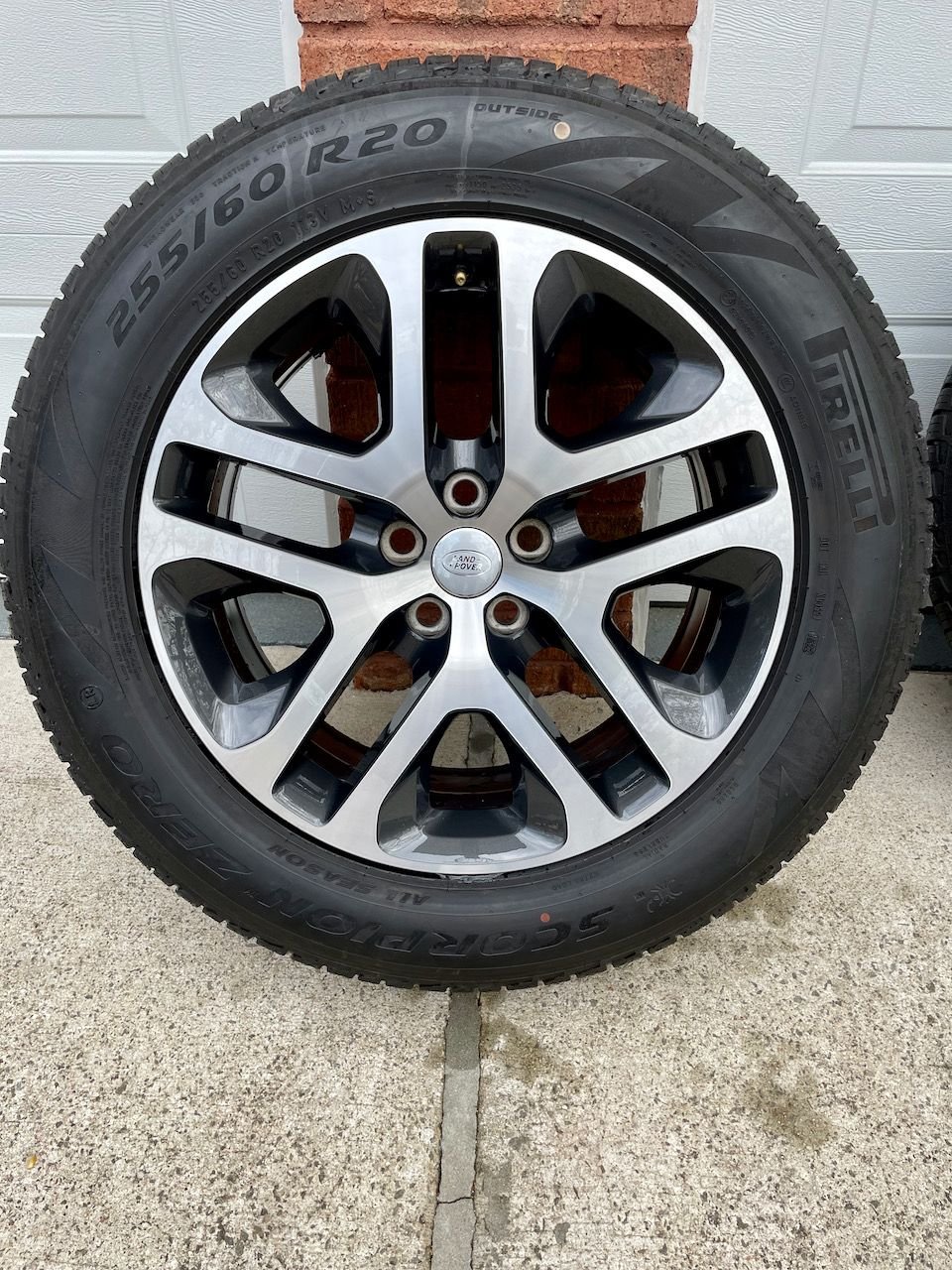 Wheels and Tires/Axles - OEM Land Rover Defender 20" 5095 Wheel Set w Brand New Pirelli Scorpion Tires - Used - 2020 to 2024 Land Rover Defender - Atlanta, GA 30350, United States