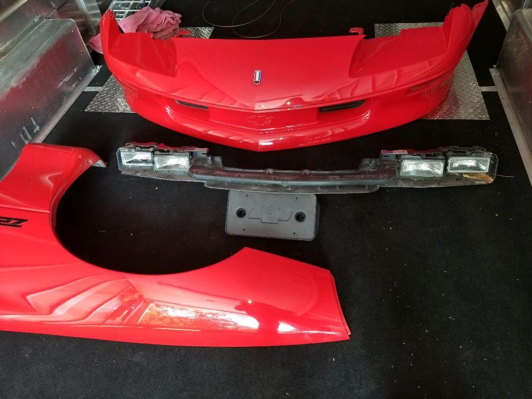  - 95 Camaro complete front end - New Windsor, NY 12553, United States