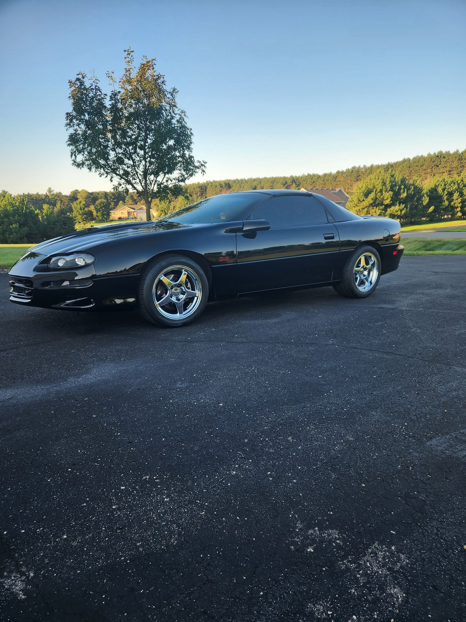 2001 Chevrolet Camaro - 2001 Camaro SS M6 Low Miles 34,600 - Used - VIN 2G1FP22GX12104290 - 34,600 Miles - 8 cyl - 2WD - Manual - Coupe - Black - Big Lake, MN 55309, United States