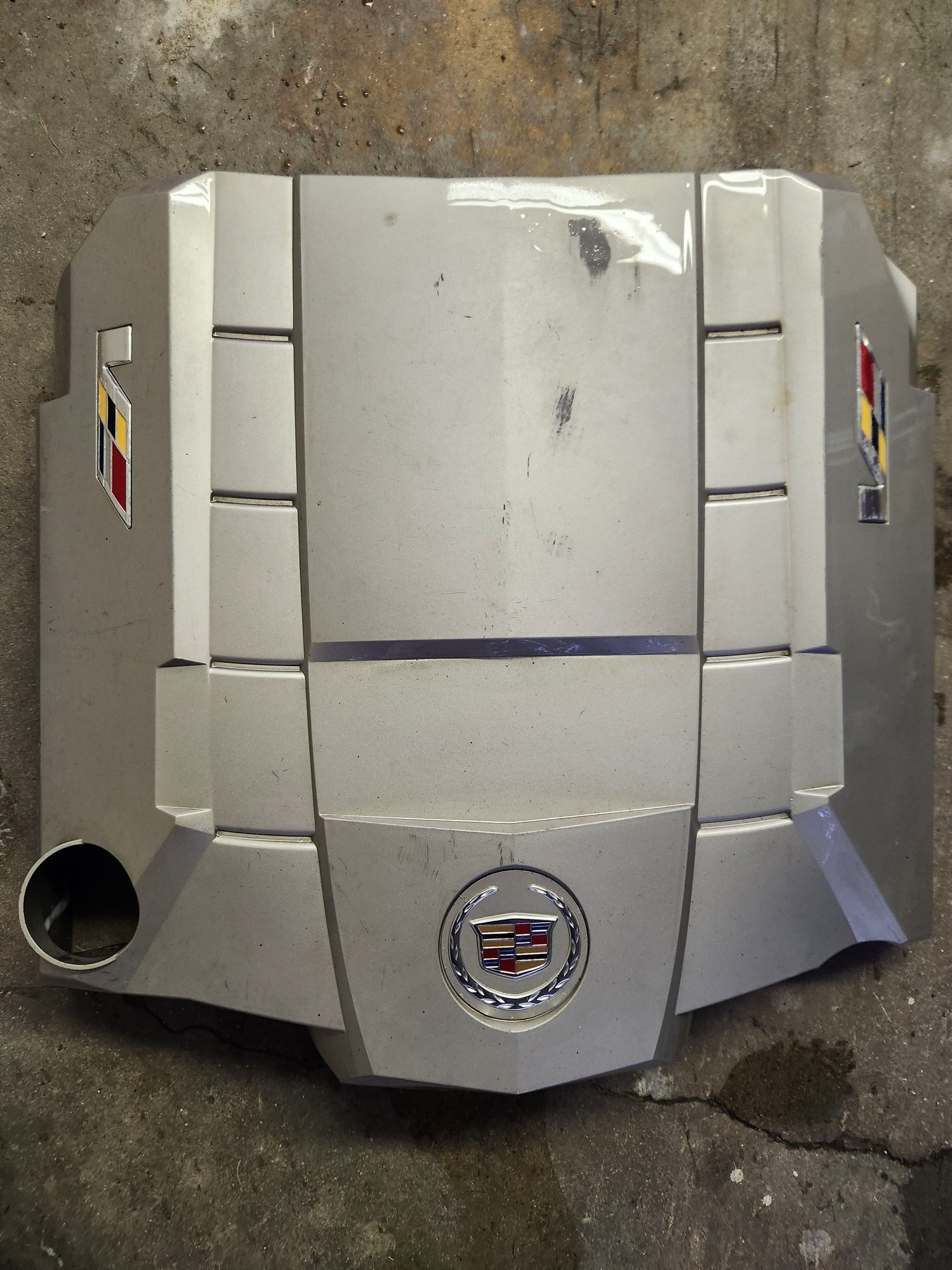 Miscellaneous - 1st Gen Cadillac CTS V Engine Cover - Used - All Years  All Models - Salem, NH 03079, United States