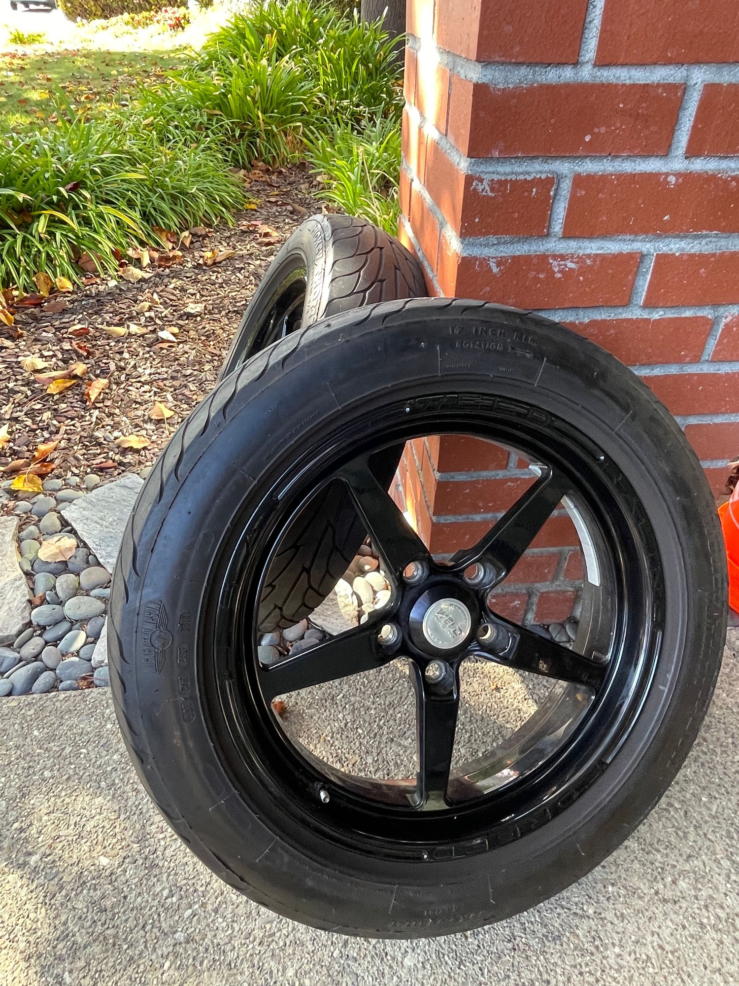 Wheels and Tires/Axles - 17x4.5 Weld Alumastars 5x120 Gloss Black - Used - 0  All Models - Alameda, CA 94502, United States