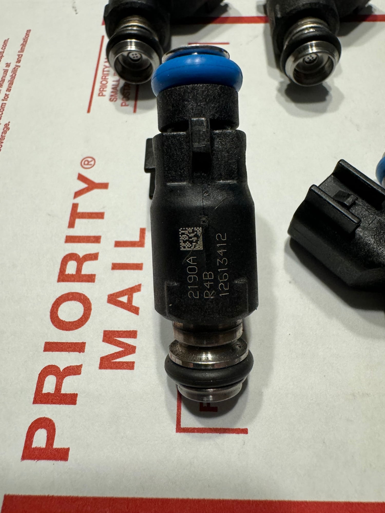 Engine - Intake/Fuel - GM OEM Fuel Injectors 12613412 - New - All Years  All Models - Allen Park, MI 48101, United States