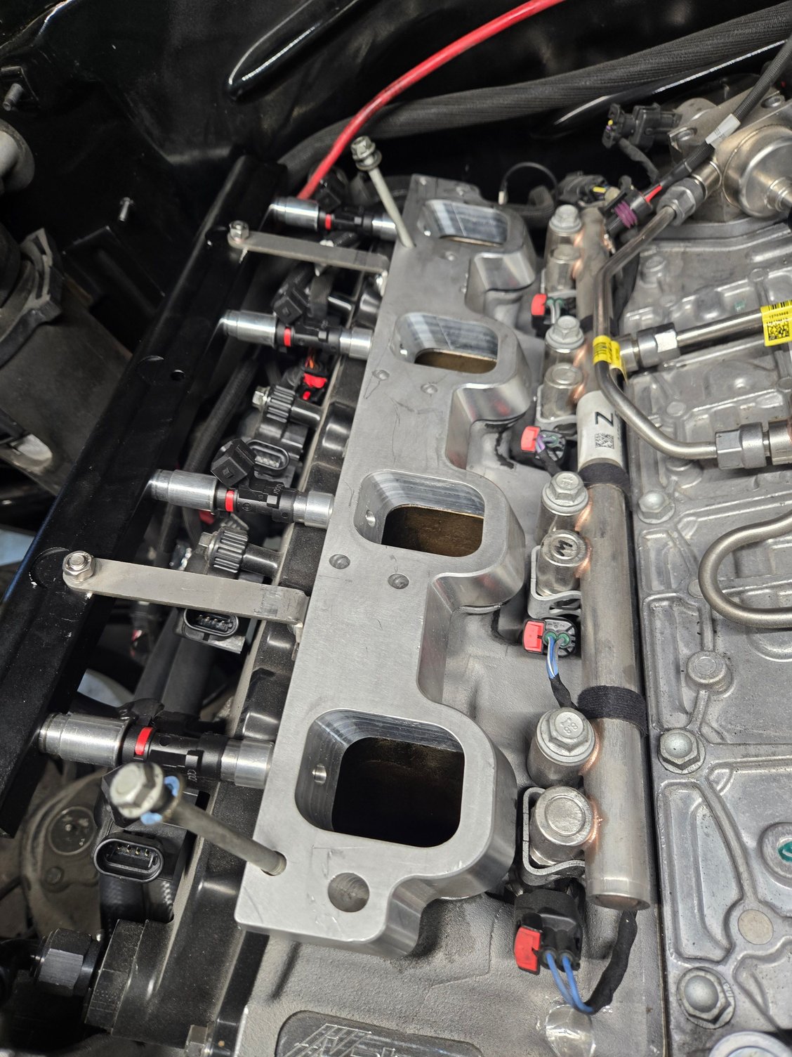 Port plates fitted under blower. Adding weapon x kit with flex sensor