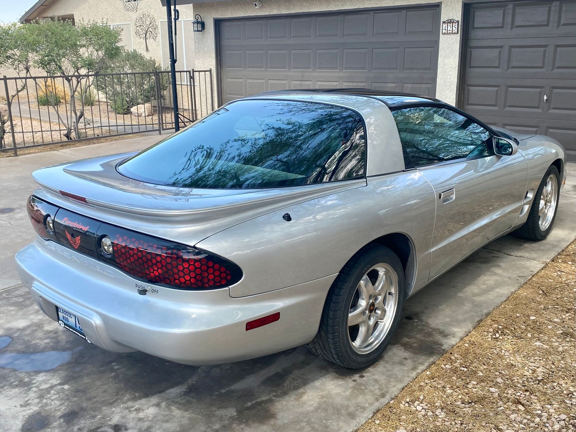 1998 Pontiac Firebird - 1998 Turbo Pontiac Firebird Formula - Used - VIN 123XXX456XXX7789X - 79,000 Miles - 8 cyl - 2WD - Automatic - Coupe - Silver - Las Vegas, NV 89015, United States