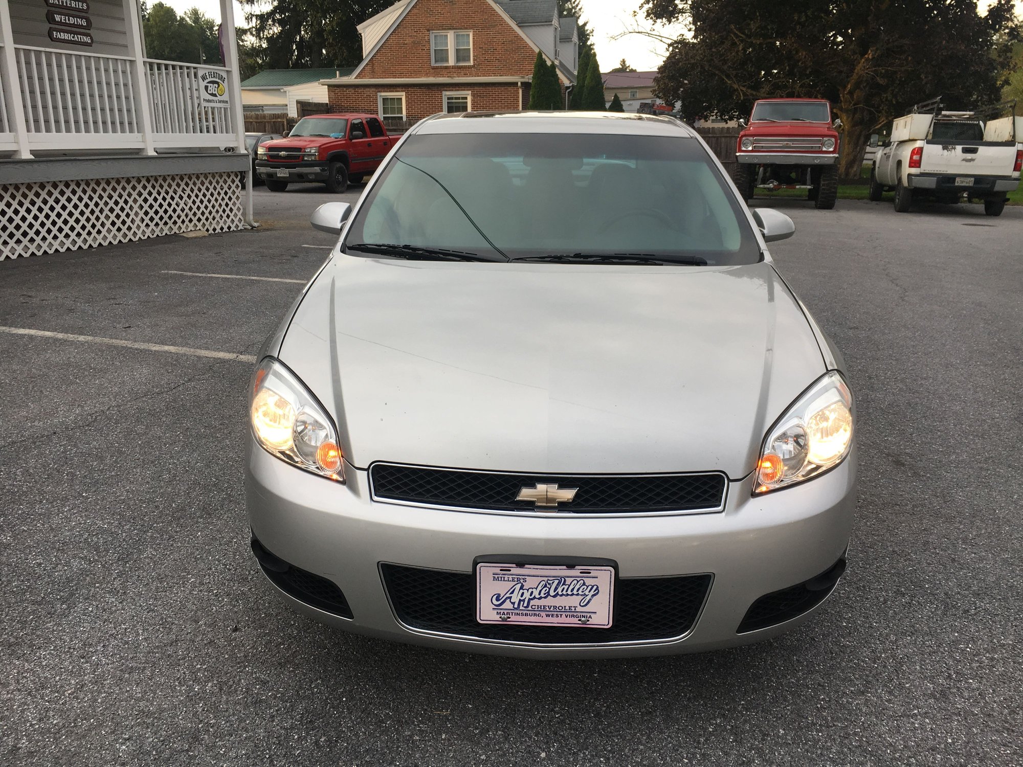 2006 Chevrolet Impala - 06 Chevy Impala SS 114k 5.3 - Used - VIN 2g1wd58c869279540 - 114,000 Miles - 8 cyl - 2WD - Automatic - Sedan - Silver - Thurmont, MD 21788, United States