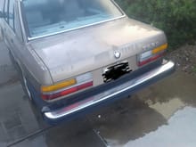 1988 528e, body's in great condition no dents or rust.