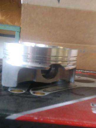 New piston side view