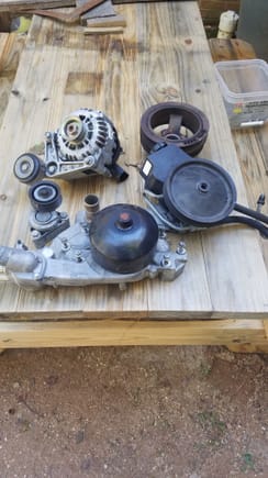 Ls1 car accessories with a/c bracket no compressor. Bracket not in pic $400