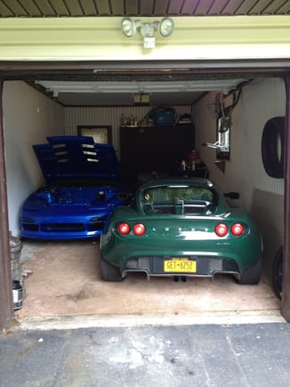 2 cars in a 1 car garage makes it pretty difficult to accomplish stuff. Lotus is now sold for a new daily driver.