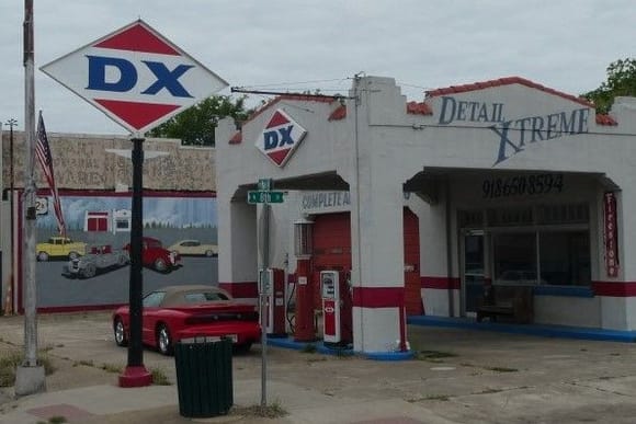 Old DX, now a detail place in Henryetta OK
