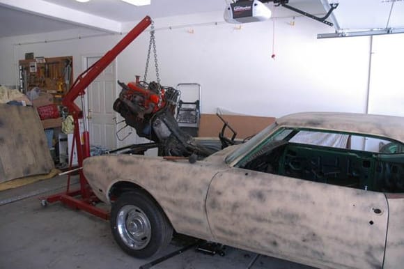 Removing the old 327 and powerglide from the car