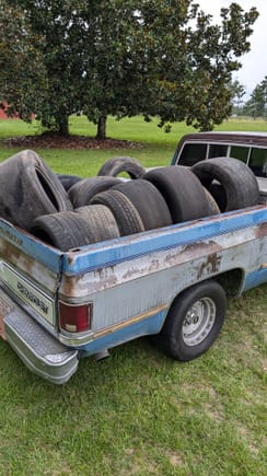 Hauling off my accumulated tire collection over the years since I'm getting new wheels mounted. 