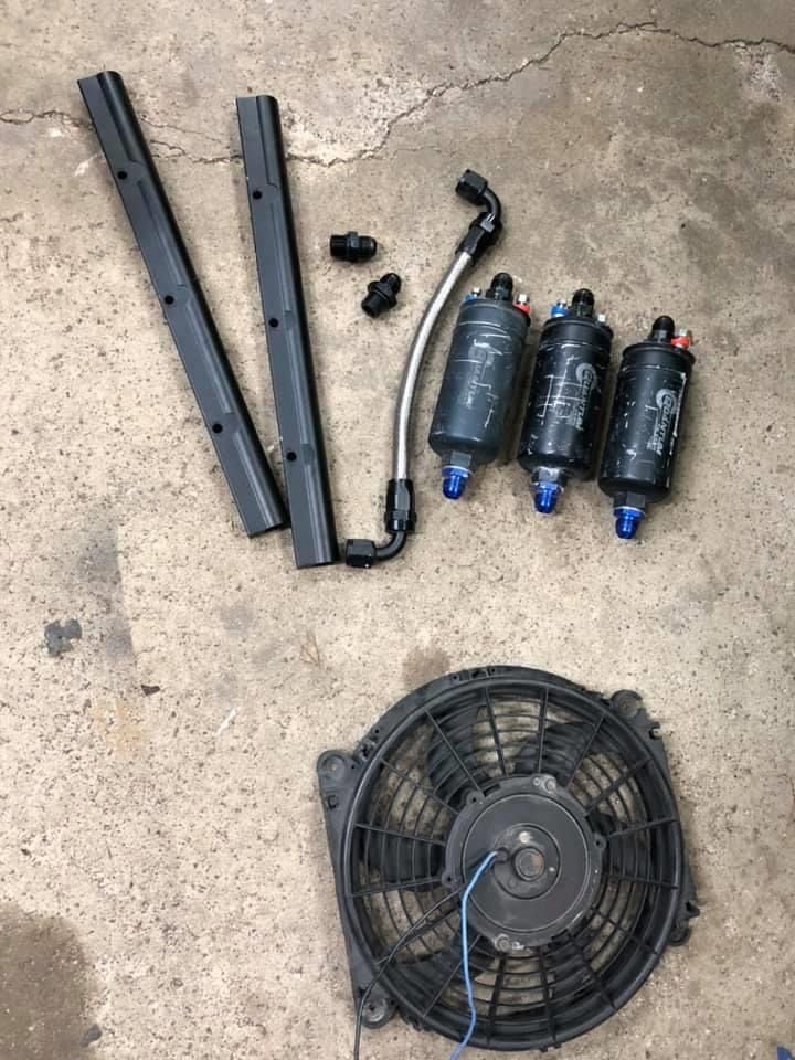  - Lot of many 4th gen Camaro parts - Addison, IL 60101, United States