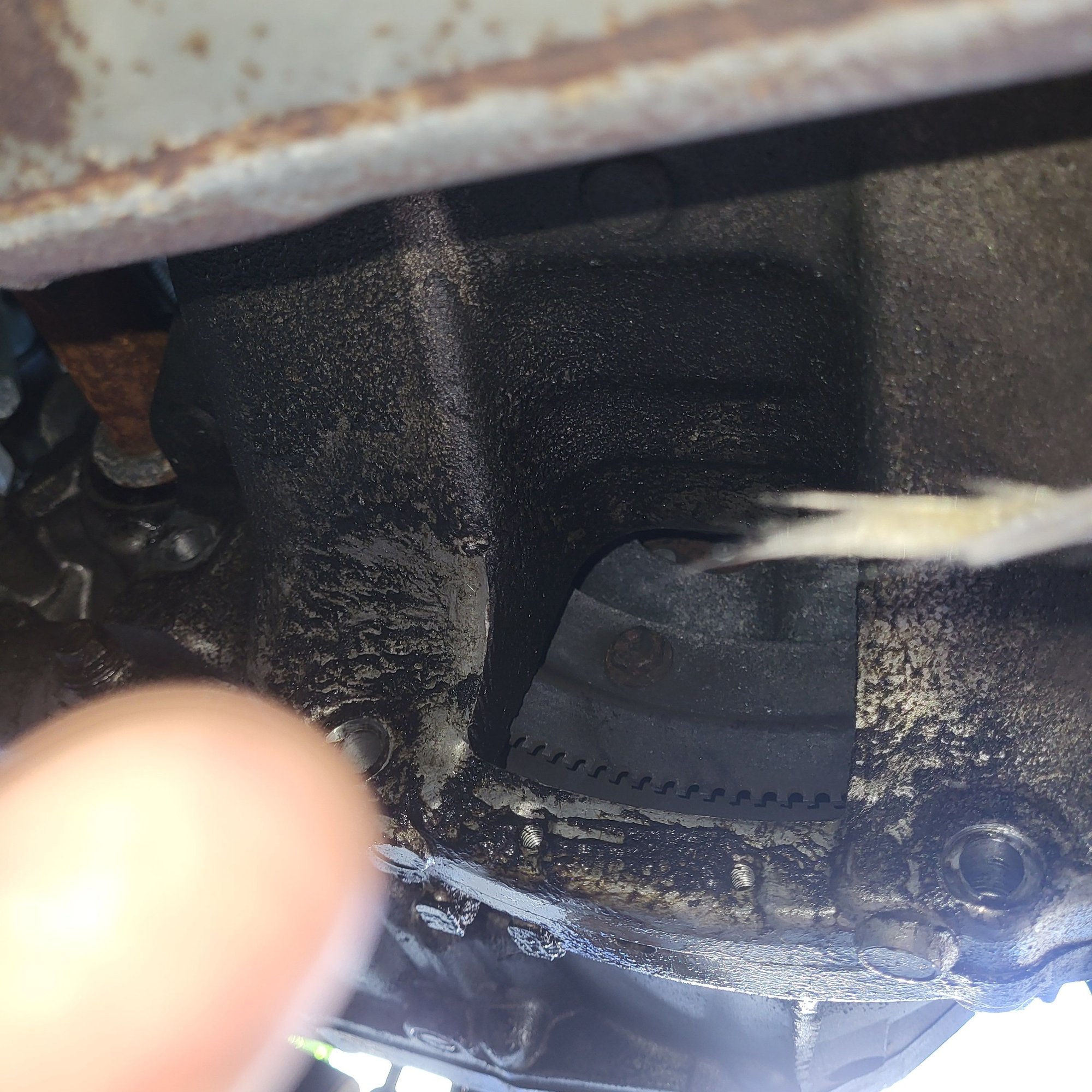 u can see the flywheel? it covers that hole