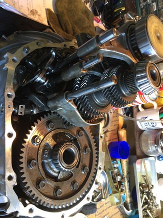 Diff, main shaft, and input shaft