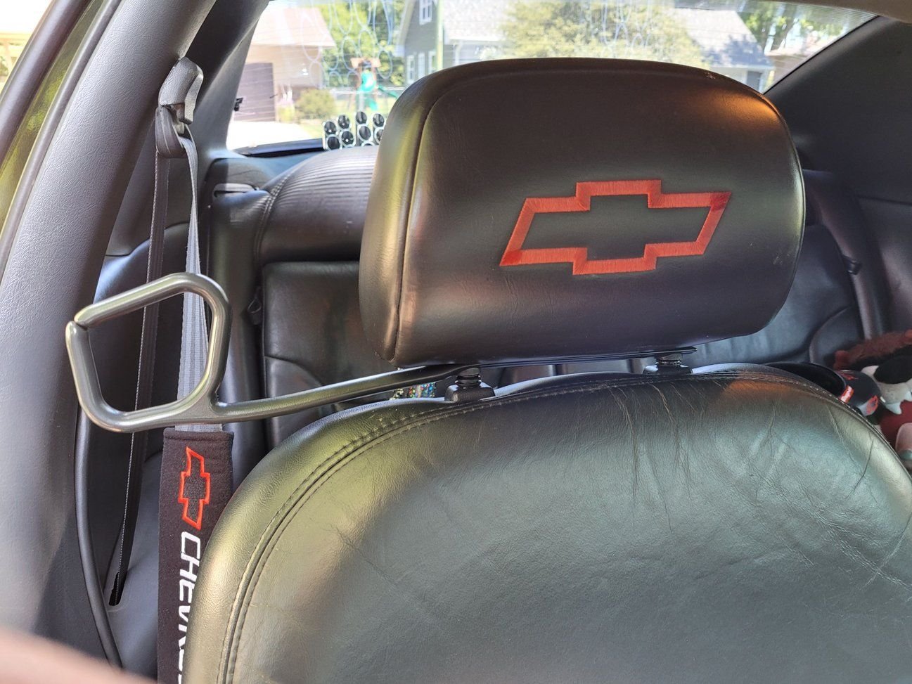 Red bowtie headrest refit
