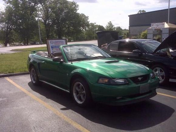 Topless at a car show, again by Brittany's (SpinEm_90) Monte.