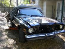 Sorry about the sequence of the pictures i had to go back and find out which album i had them in. As soon as i get the motor and tranny built i'll post them.Walt