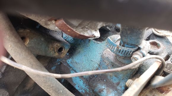 Left pad left side of dis while facing engine