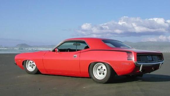 Cuda 2

1999 at Clam Beach Northern California, Humboldt County. A little creative lowering with Photoshop.