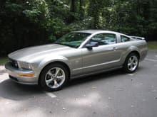 2009 Mustang   01