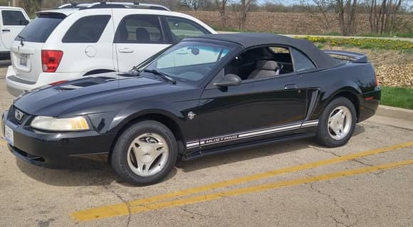 1999 Ford Mustang Convertible - 35th Anniversary