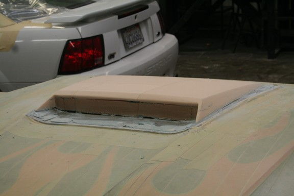 more pics of the Xenon hood scoop