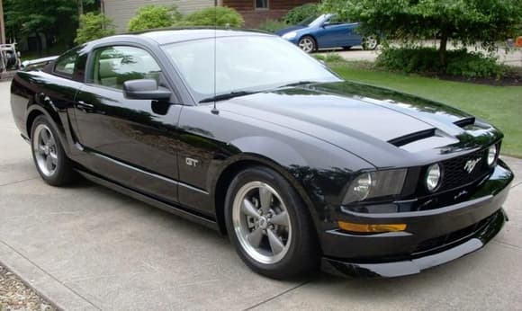 2005 Mustang Cervini Hood and Chin Spoiler