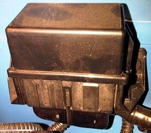 Relay box for dual foglamps - mounted on front of driver's side shock tower inside engine bay