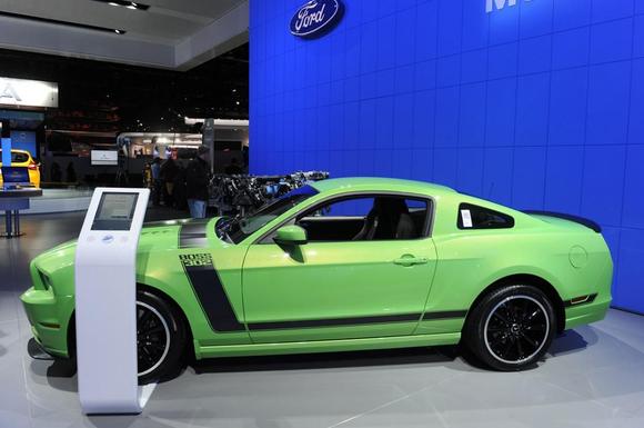 05 boss 302 gotta have it green