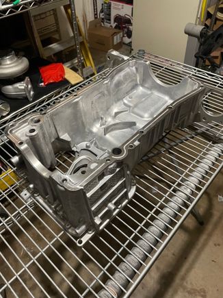 New upper oil pan