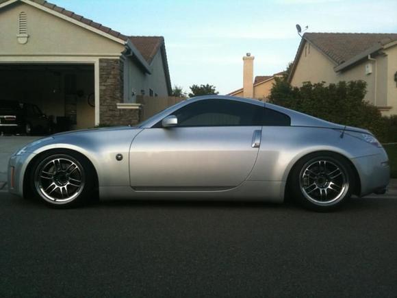 RPF1's 18x10.5  15 front and rear slammed on coilovers.  Need to lower the front a bit more but so far so gewddd :)