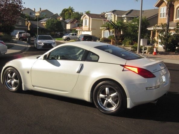 2004 Nissan 350Z - 2004 350Z Touring Coupe $8,999 - SoCal - Used - VIN JN1AZ34E54M154173 - 113,000 Miles - 6 cyl - 2WD - Automatic - Coupe - White - San Diego, CA 92129, United States