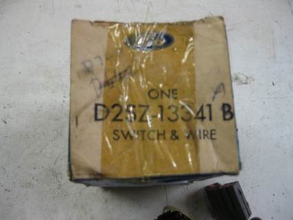 1972-73 NOS TURN SIGNAL SWITCH FO T BIRB AND MARK