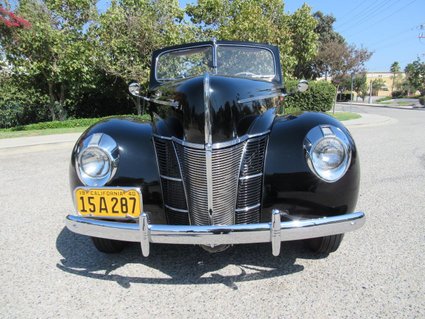 1940 Ford Deluxe Convertible