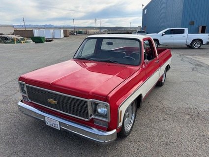 1973 Chevy C10 Short Box 406 Small Block Loaded
