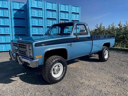 1985 Chevy C30 RestoMod Nut and Bolt 1000 Miles